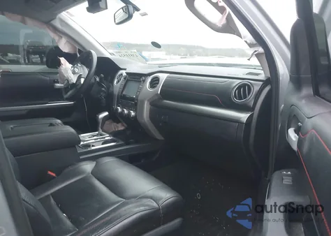 2017 Toyota Tundra Trd Pro 5.7L V8 из США, поврежденный, VIN 5TFDW5F1XHX654584